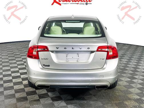 2015 Volvo S60 T5 Premier