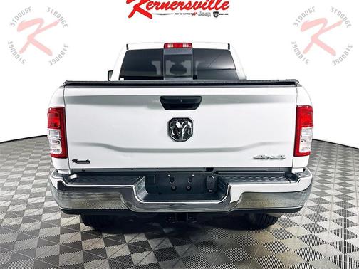 2024 RAM 2500 Tradesman Crew Cab 4x4 6'4' Box