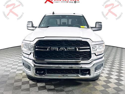 2024 RAM 2500 Tradesman Crew Cab 4x4 6'4' Box