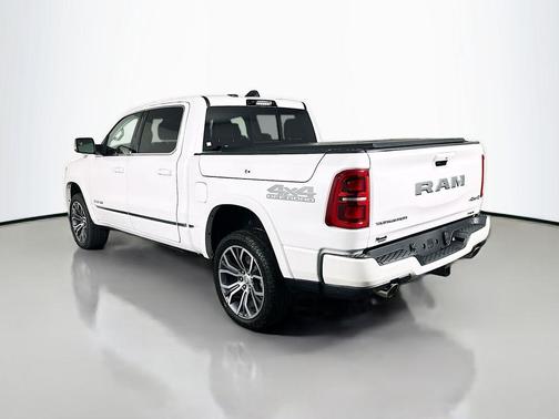 Ivory White Tri-Coat Pearlcoat 2026 RAM 1500 ST