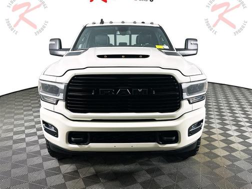 2023 RAM 3500 Laramie Crew Cab 4x4 8' Box