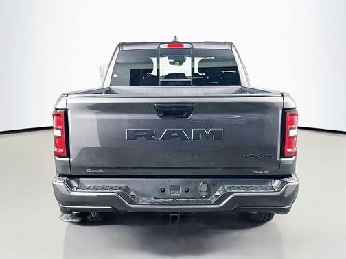 2025 RAM 1500 Express