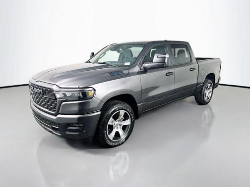 2025 RAM 1500 Express