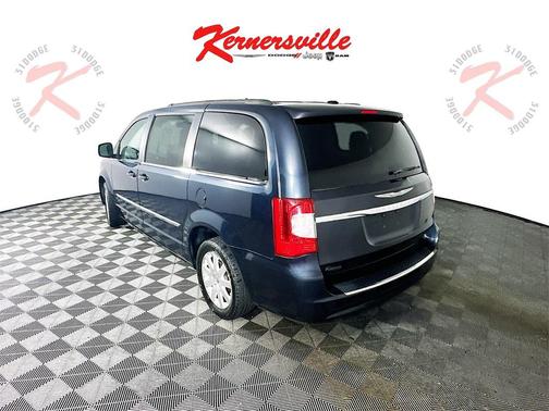2014 Chrysler Town & Country Touring