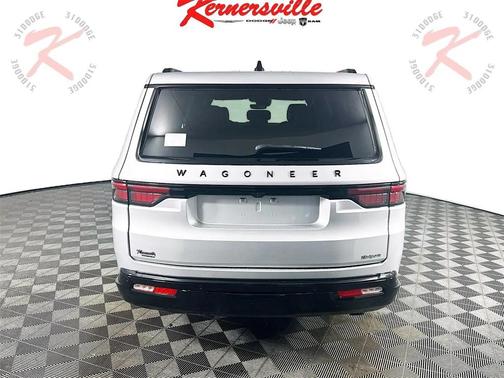 2025 Jeep Wagoneer L Series II Carbide 4x4