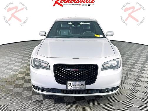 2023 Chrysler 300 S