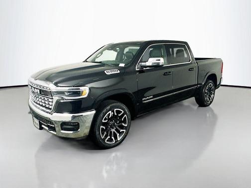 Diamond Black Crystal Pearlcoat 2026 RAM 1500 Limited