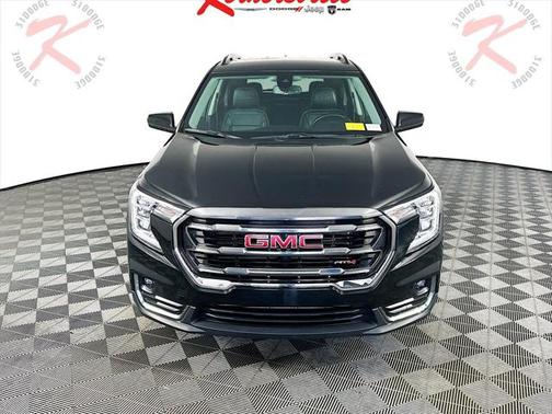 2023 GMC Terrain AWD AT4