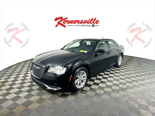 2021 Chrysler 300 Touring