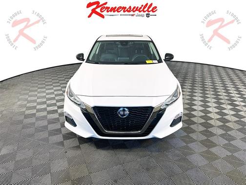 2021 Nissan Altima SR FWD