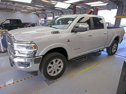 2022 RAM 2500 Laramie Crew Cab 4x4 6'4' Box