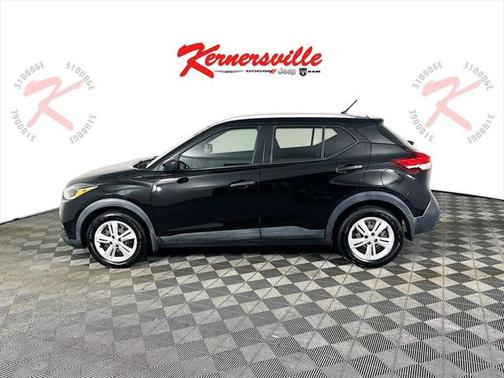2019 Nissan Kicks S
