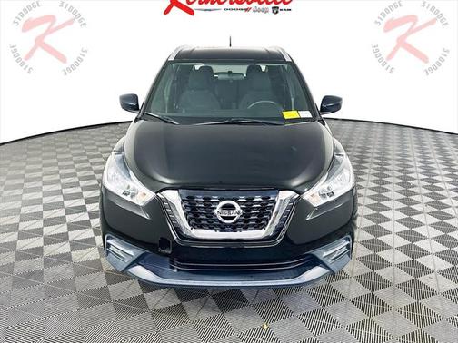 2019 Nissan Kicks S