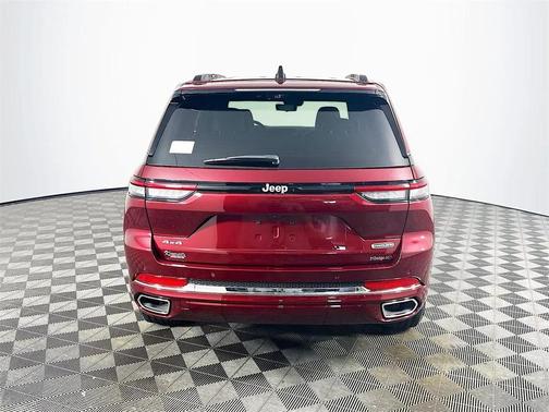 2025 Jeep Grand Cherokee Overland