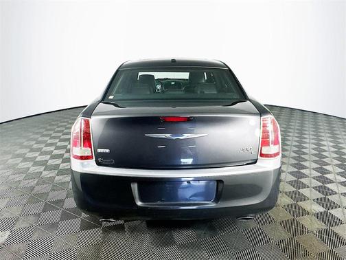 2013 Chrysler 300C Luxury Series