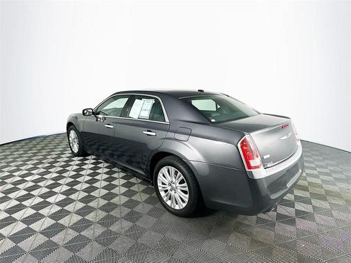 2013 Chrysler 300C Luxury Series