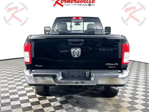 2024 RAM 2500 Tradesman Regular Cab 4x4 8' Box