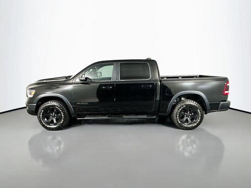 Diamond Black Crystal Pearlcoat 2024 RAM 1500 Rebel