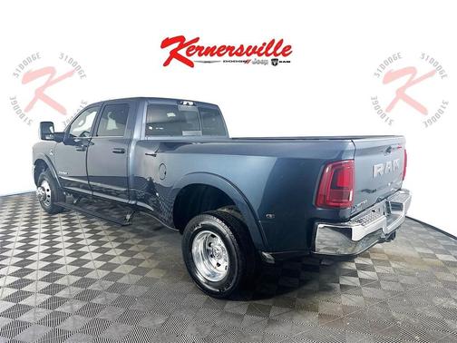 2025 RAM 3500 Limited Crew Cab 4x4 8' Box