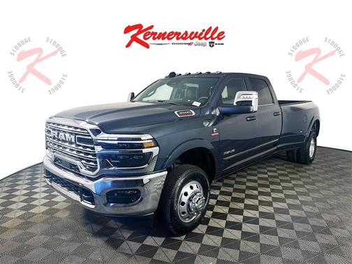 2025 RAM 3500 Limited Crew Cab 4x4 8' Box