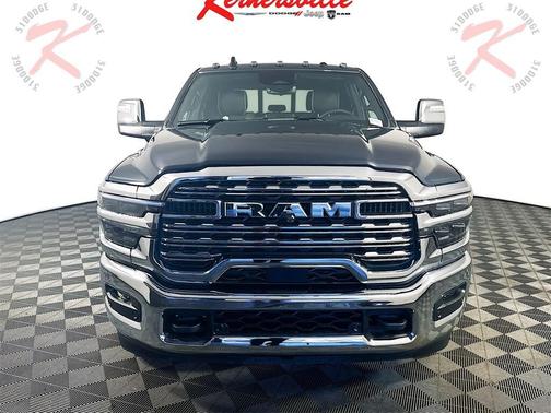 2025 RAM 3500 Limited Crew Cab 4x4 8' Box