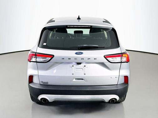 INGOT SILVER METALLIC 2020 Ford Escape S