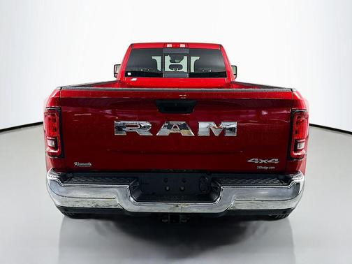 Molten Red Pearlcoat 2026 RAM 3500 Tradesman Crew Cab 4x4 8' Box
