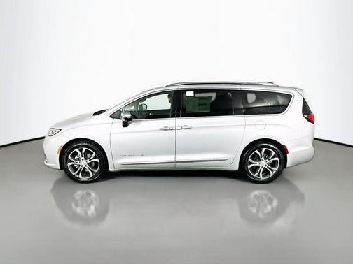 2026 Chrysler Pacifica L