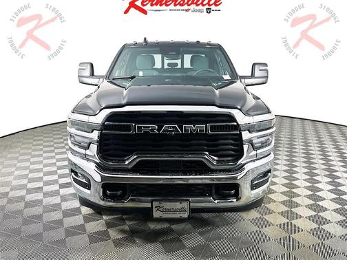 2026 RAM 2500 Tradesman Crew Cab 4x2 6'4' Box