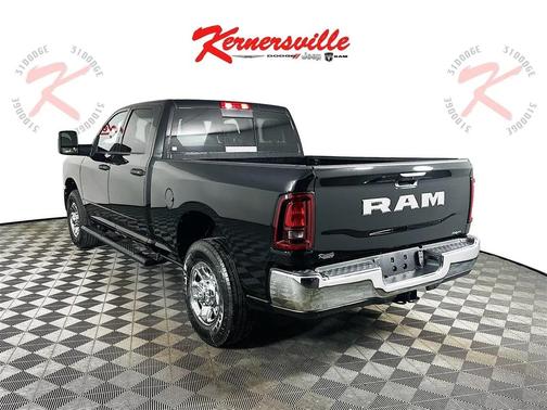 2026 RAM 2500 Tradesman Crew Cab 4x2 6'4' Box