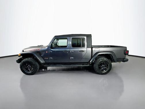 Granite Crystal Metallic Clearcoat 2022 Jeep Gladiator Mojave 4x4