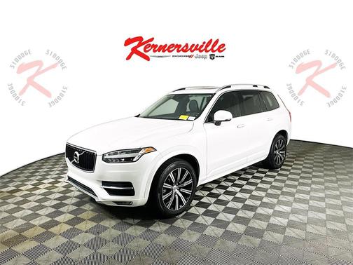 2019 Volvo XC90 T5 Momentum