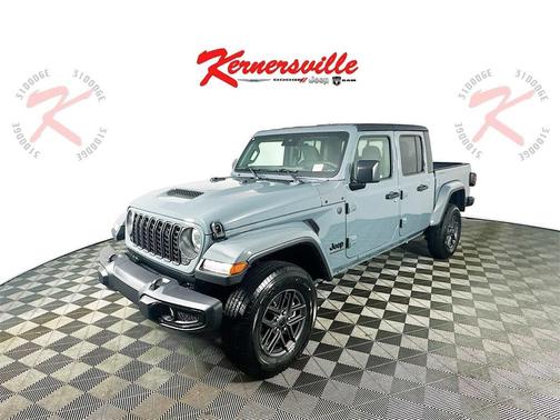 2025 Jeep Gladiator Sport S