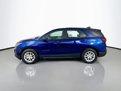Blue Glow Metallic 2022 Chevrolet Equinox LS