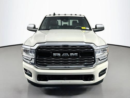 Pearl White 2019 RAM 2500 Limited Crew Cab 4x4 6'4' Box