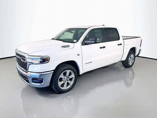 Bright White Clearcoat 2026 RAM 1500 Big Horn/Lone Star