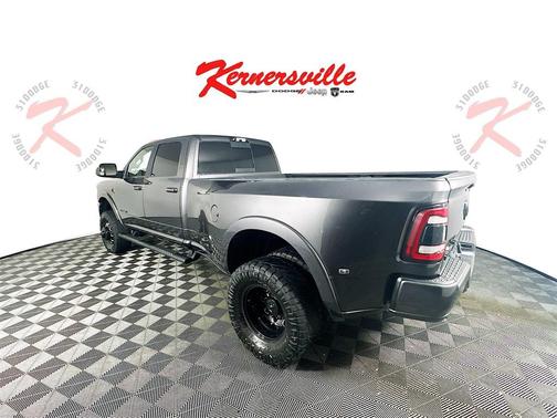 2022 RAM 3500 Laramie Crew Cab 4x4 8' Box