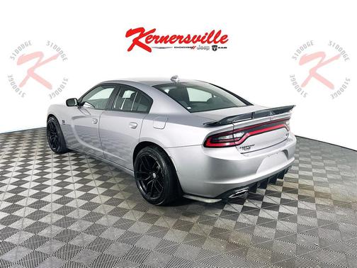 2016 Dodge Charger R/T