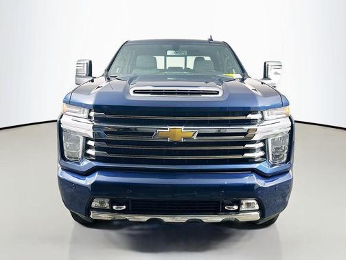 2022 Chevrolet Silverado 2500 High Country