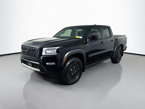 Super Black 2024 Nissan Frontier PRO-4X