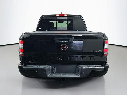 Super Black 2024 Nissan Frontier PRO-4X