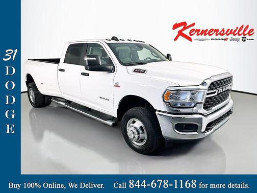 Bright White Clearcoat 2024 RAM 3500 Big Horn Crew Cab 4x4 8' Box