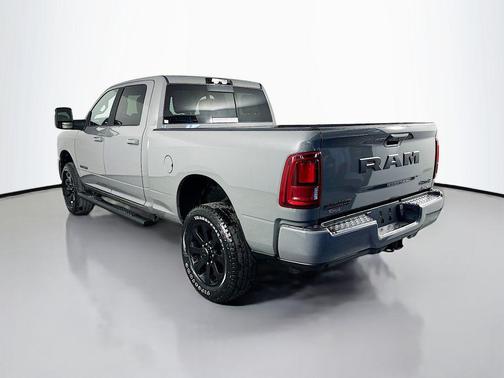 Ceramic Gray Clearcoat 2026 RAM 2500 Laramie Crew Cab 4x4 6'4' Box