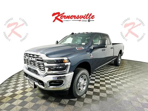 2025 RAM 3500 Tradesman Crew Cab 4x4 8' Box