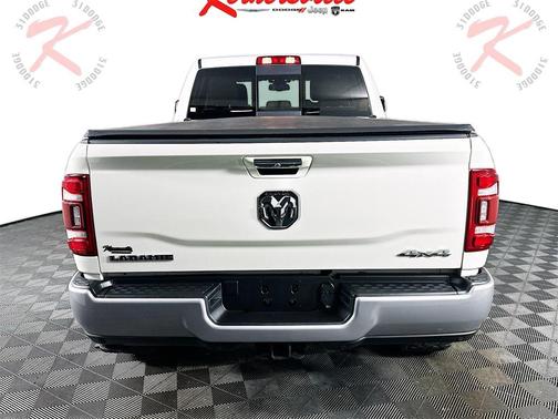 2022 RAM 2500 Laramie Crew Cab 4x4 6'4' Box