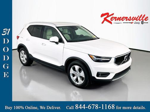 2021 Volvo XC40 T4 Momentum