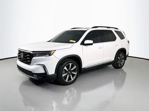 Platinum White Pearl 2024 Honda Pilot Elite