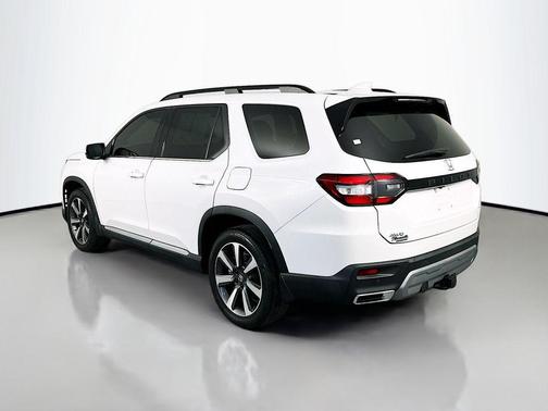 Platinum White Pearl 2024 Honda Pilot Elite