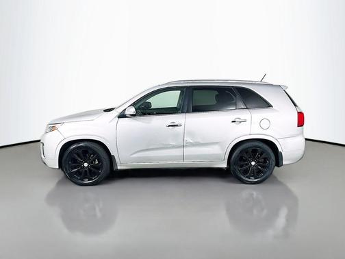 Bright Silver 2014 Kia Sorento SX