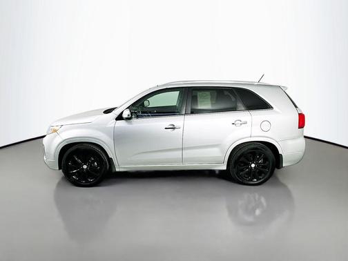 Bright Silver 2014 Kia Sorento SX